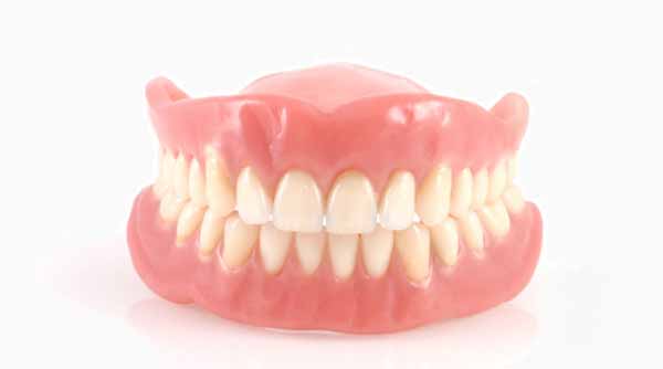 انتخاب پروتز دندان | دندان‌های مصنوعی‌ عین طبیعی