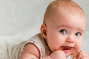 علائم دندان درآوردن نوزادان