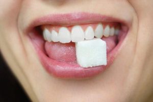 تاثیر قند روی دندان ها