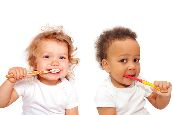مراقبت از دهان و دندان کودکان