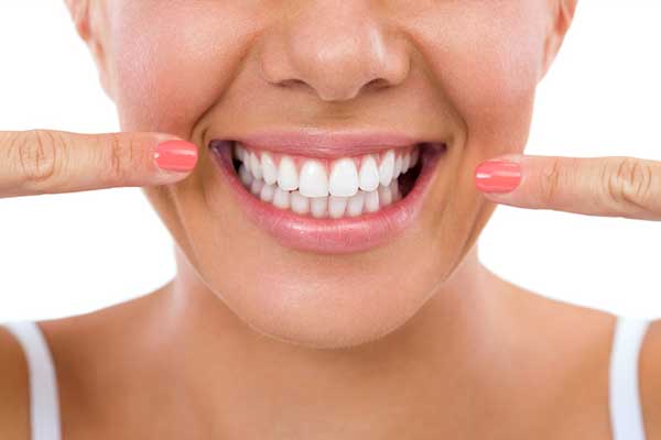 سفیدکردن دندان | فاصله بین دندان ها
